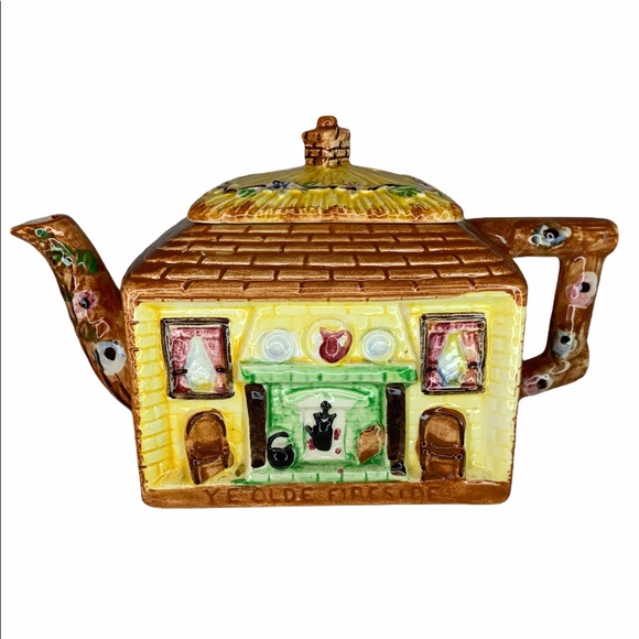 VINTAGE PRICE BROS “ YE OLDE FIRESIDE” TEAPOT - Picture 1 of 5